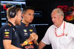 Alexander Albon (Red Bull) und Helmut Marko 