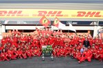 Charles Leclerc (Ferrari) und Mattia Binotto 
