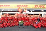 Charles Leclerc (Ferrari) und Mattia Binotto 