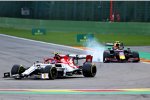 Antonio Giovinazzi (Alfa Romeo) und Alexander Albon (Red Bull) 