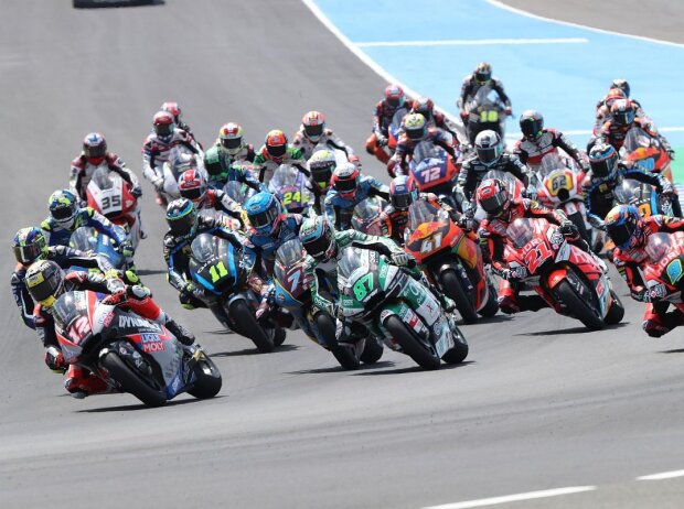 Moto2 Start in Jerez