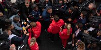 Bild zum Inhalt: "Ich vergebe dir": Das steckt hinter dem Zoff zwischen Vettel & Leclerc