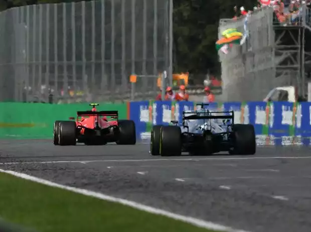 Charles Leclerc, Lewis Hamilton Titel-Bild zur News: Charles Leclerc, Lewis Hamilton