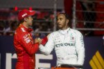 Sebastian Vettel (Ferrari) und Lewis Hamilton (Mercedes) 