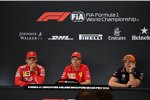 Charles Leclerc (Ferrari), Sebastian Vettel (Ferrari) und Max Verstappen (Red Bull) 