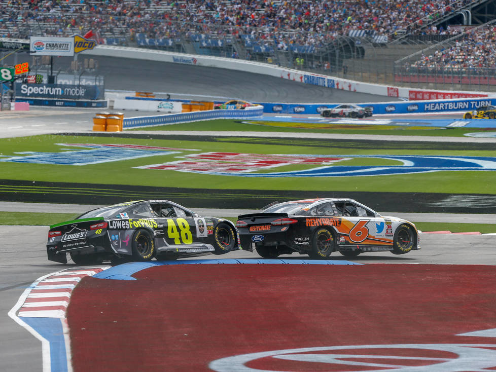 Renn-Action auf dem Roval in Charlotte