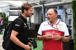 Romain Grosjean (Haas) und Frederic Vasseur (Alfa Romeo)