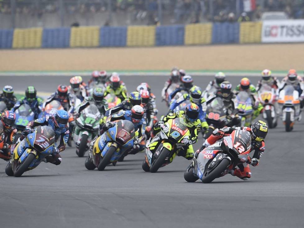 Moto2 Start in Le Mans