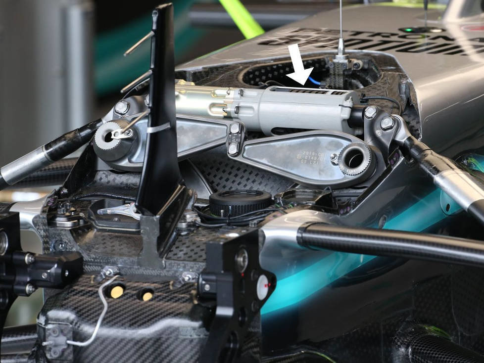 Mercedes F1 W10: Vorderradaufhängung