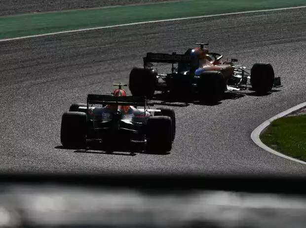 Titel-Bild zur News: Carlos Sainz, Alexander Albon