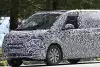 Bild zum Inhalt: VW  T7 (2021) Erlkönig zeigt die Serienkarosserie