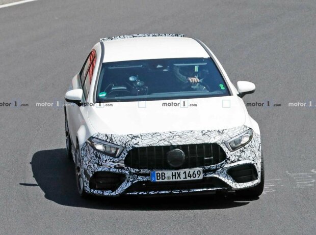 2020 Mercedes-AMG A45 Spion Foto 2020 Mercedes-AMG A45 Spion Foto