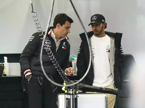 Lewis Hamilton, Toto Wolff Titel-Bild zur News: Lewis Hamilton, Toto Wolff