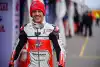Bild zum Inhalt: "Save meines Lebens": Aegerter vollführt Handstand auf dem Motorrad