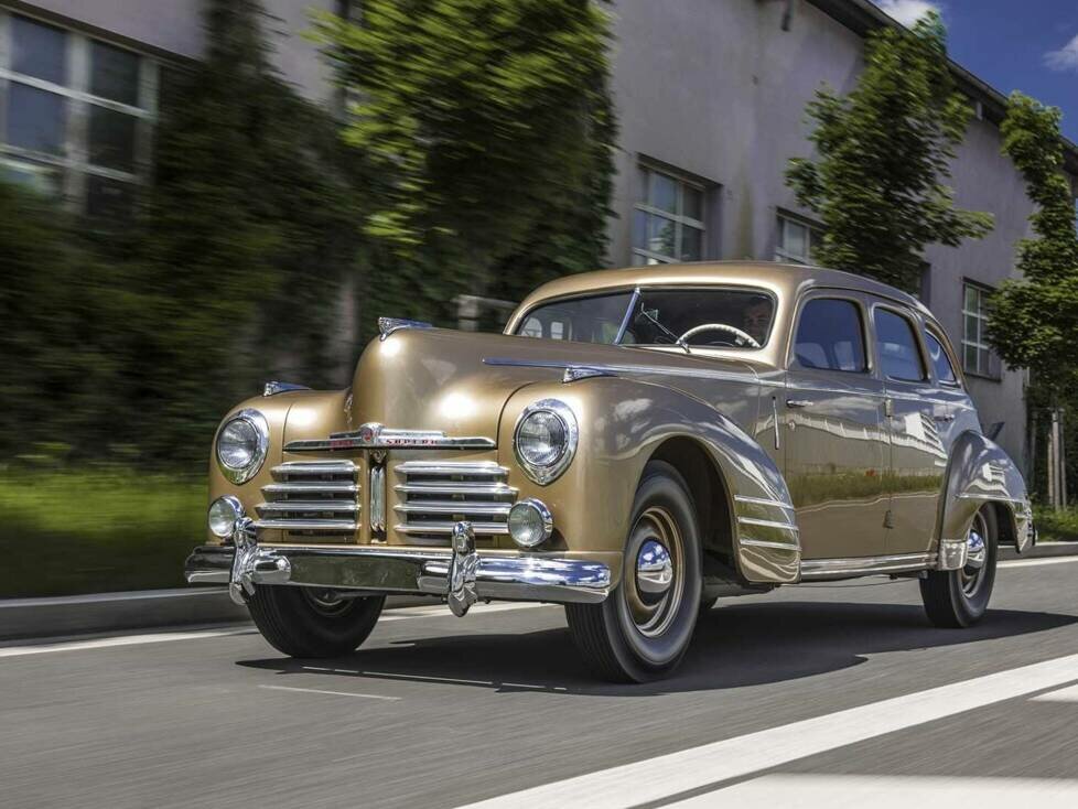 Restaurierter Skoda Superb OHV (1948)
