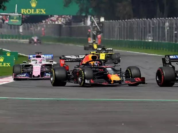 Carlos Sainz, Alexander Albon, Sergio Perez Titel-Bild zur News: Carlos Sainz, Alexander Albon, Sergio Perez
