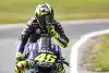 Bild zum Inhalt: MotoGP-Star Valentino Rossi versichert: "Werde nächstes Jahr fahren"