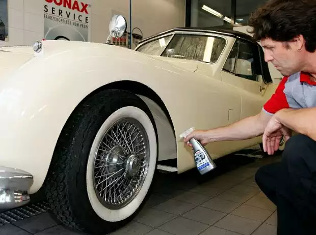 Oldtimer winterfest machen mit Sonax Titel-Bild zur News: Oldtimer winterfest machen mit Sonax