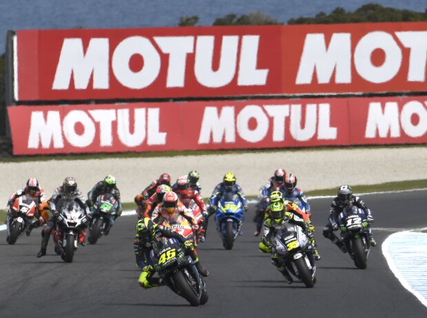 Renn-Action beim GP Australien 2019: Valentino Rossi führt