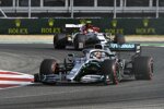 Lewis Hamilton (Mercedes) und Antonio Giovinazzi (Alfa Romeo) 
