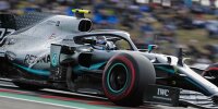 Bild zum Inhalt: Valtteri Bottas rätselt: Acht Zehntel Rückstand auf Lewis Hamilton