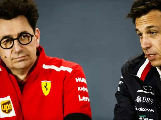 Mattia Binotto und Toto Wolff Titel-Bild zur News: Mattia Binotto und Toto Wolff