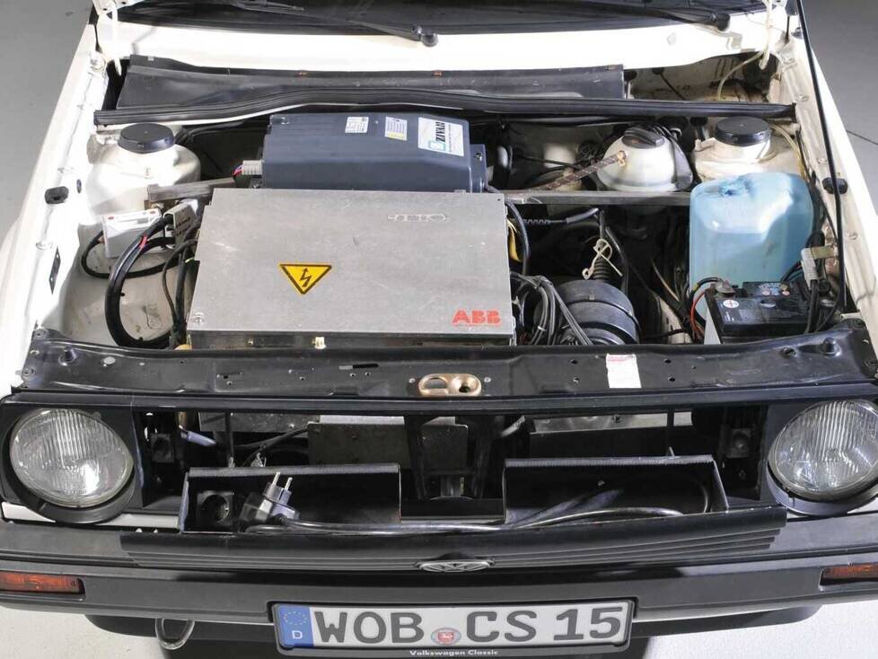 Motorraum des elektrischen VW Golf CitySTROMer II