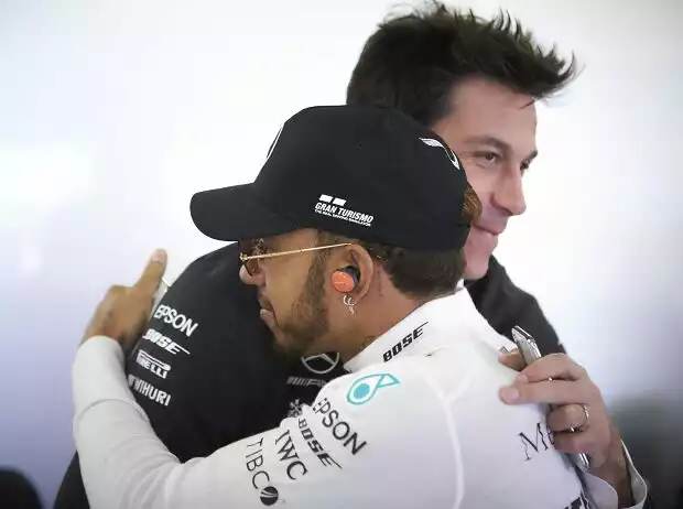 Titel-Bild zur News: Toto Wolff, Lewis Hamilton
