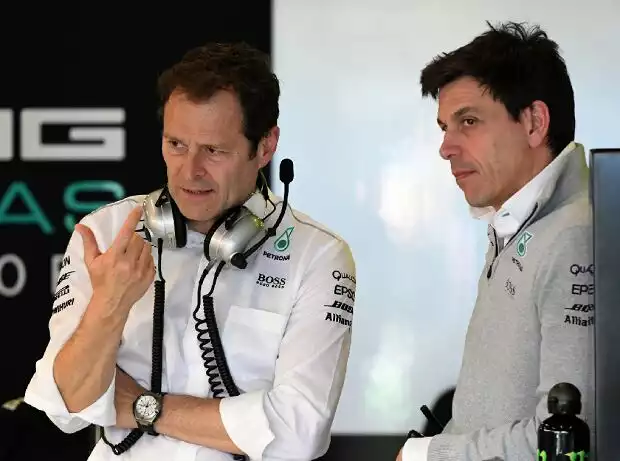 Aldo Costa, Toto Wolff Titel-Bild zur News: Aldo Costa, Toto Wolff