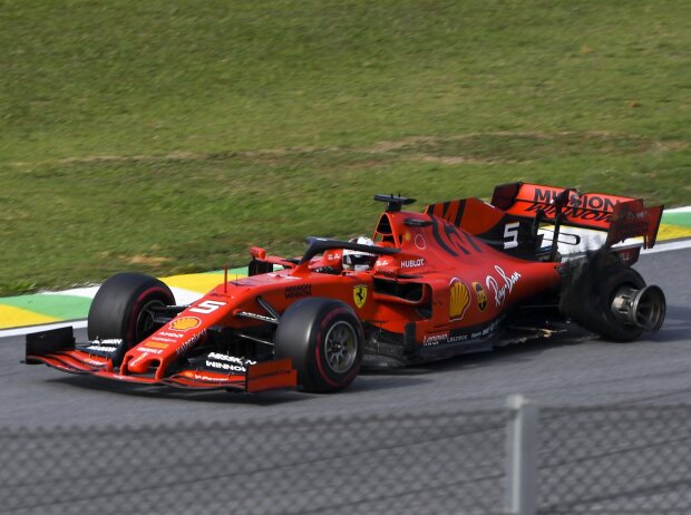 Titel-Bild zur News: Sebastian Vettel, Reifenschaden
