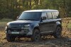 Bild zum Inhalt: Land Rover Defender wird der Star im neuen 007-Film