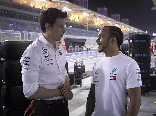 Titel-Bild zur News: Toto Wolff, Lewis Hamilton