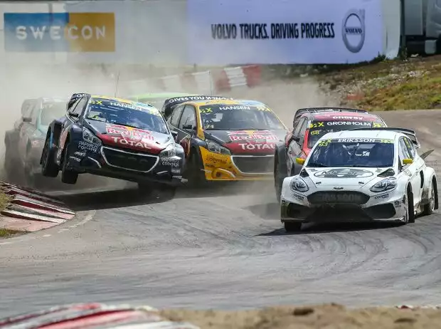 Rallycross-Action in Höljes Titel-Bild zur News: Rallycross-Action in Höljes