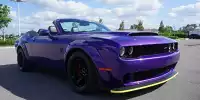 Bild zum Inhalt: Es ist ein Dodge Demon Cabrio und es steht zum Verkauf!