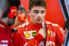 Bild zum Inhalt: "Waren ein wenig verärgert": Leclerc reizt Ferrari mit Fallschirmsprung