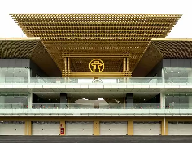Boxengebäude des neuen Hanoi Circuit Titel-Bild zur News: Boxengebäude des neuen Hanoi Circuit