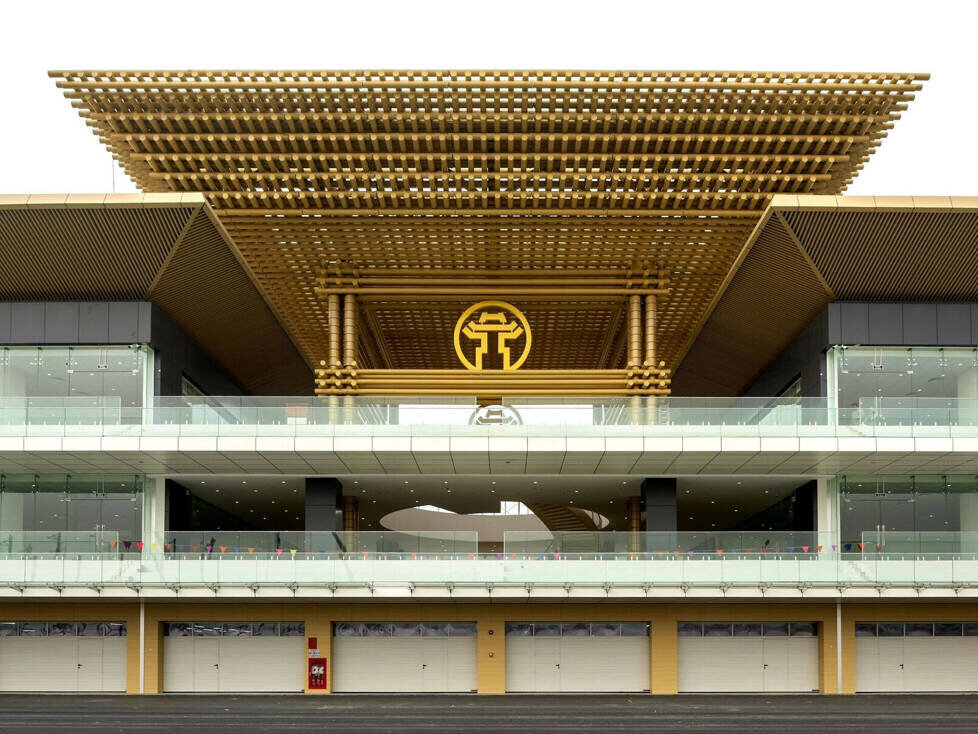 Boxengebäude des neuen Hanoi Circuit