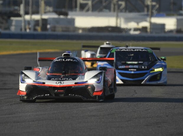 Alexander Rossi, Helio Castroneves Alexander Rossi, Helio Castroneves