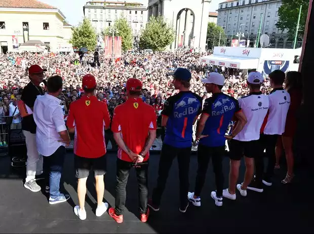 Fan-Festival Titel-Bild zur News: Fan-Festival