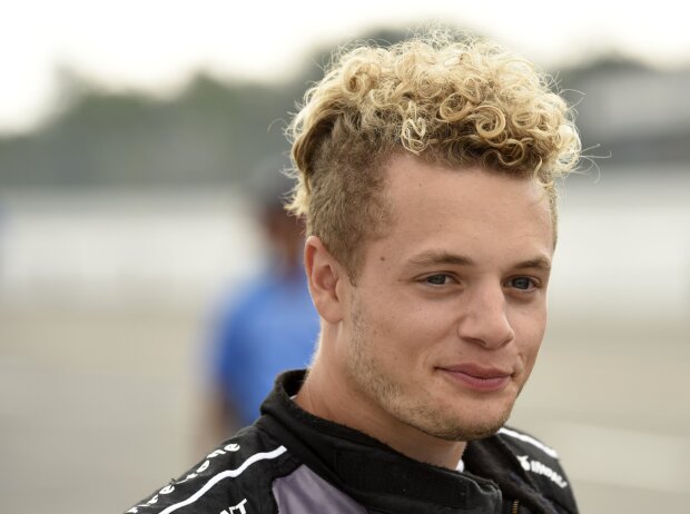Santino Ferrucci Santino Ferrucci