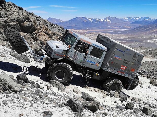 Unimog U 5023