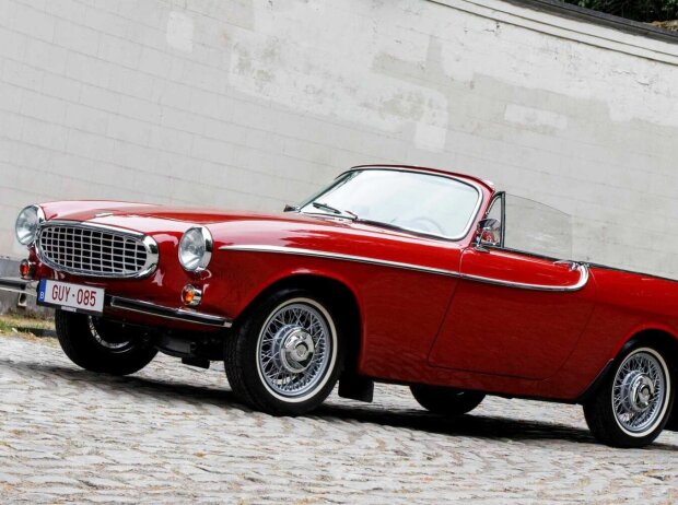 Volvo P1800