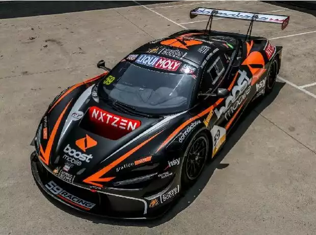 Titel-Bild zur News: Fraser Ross, Dominic Storey, Martin Kodric, McLaren 720S GT3