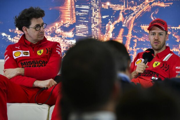 Mattia Binotto Sebastian Vettel Ferrari Scuderia Ferrari Mission Winnow F1 ~Mattia Binotto und Sebastian Vettel (Ferrari) ~ Mattia Binotto Sebastian Vettel Ferrari Scuderia Ferrari Mission Winnow F1 ~Mattia Binotto und Sebastian Vettel (Ferrari) ~