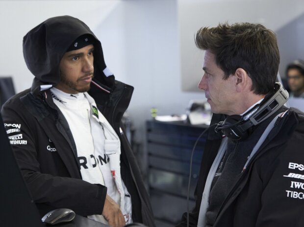 Lewis Hamilton, Toto Wolff Lewis Hamilton, Toto Wolff
