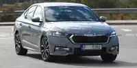 Bild zum Inhalt: Skoda Octavia RS (2020) quasi ungetarnt erwischt