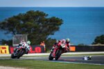 Chaz Davies vor Eugene Laverty