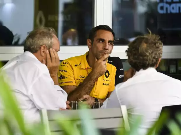 Alain Prost, Cyril Abiteboul, Zak Brown Titel-Bild zur News: Alain Prost, Cyril Abiteboul, Zak Brown