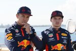 Alexander Albon (Red Bull) und Max Verstappen (Red Bull) 