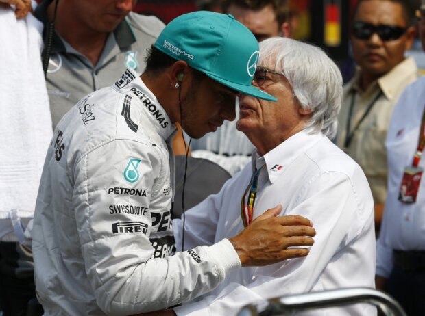 Lewis Hamilton, Bernie Ecclestone Lewis Hamilton, Bernie Ecclestone